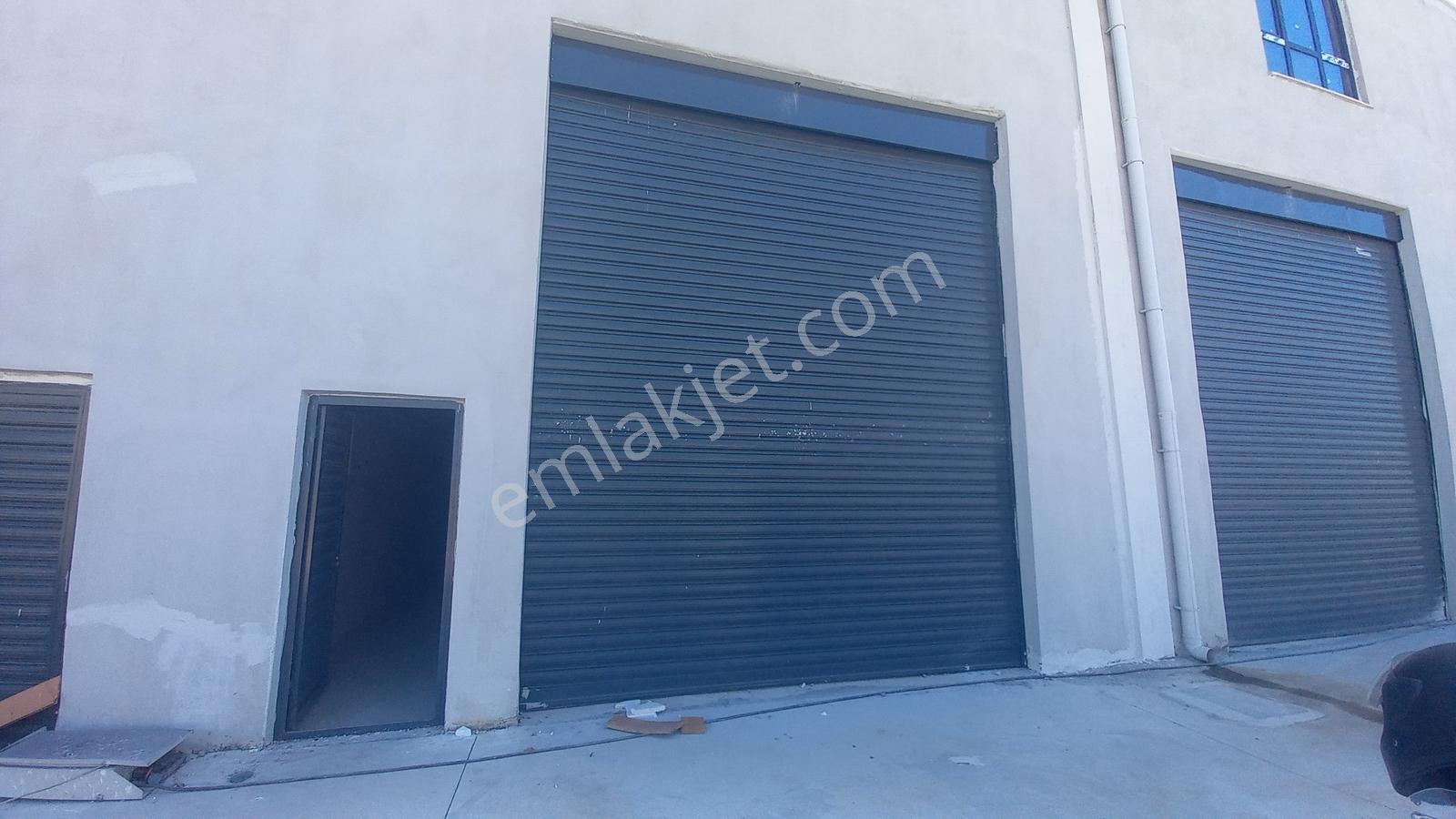 Nuri Giyik Sanayi Sitesinde 240 M2 Dükkan - Görsel 18