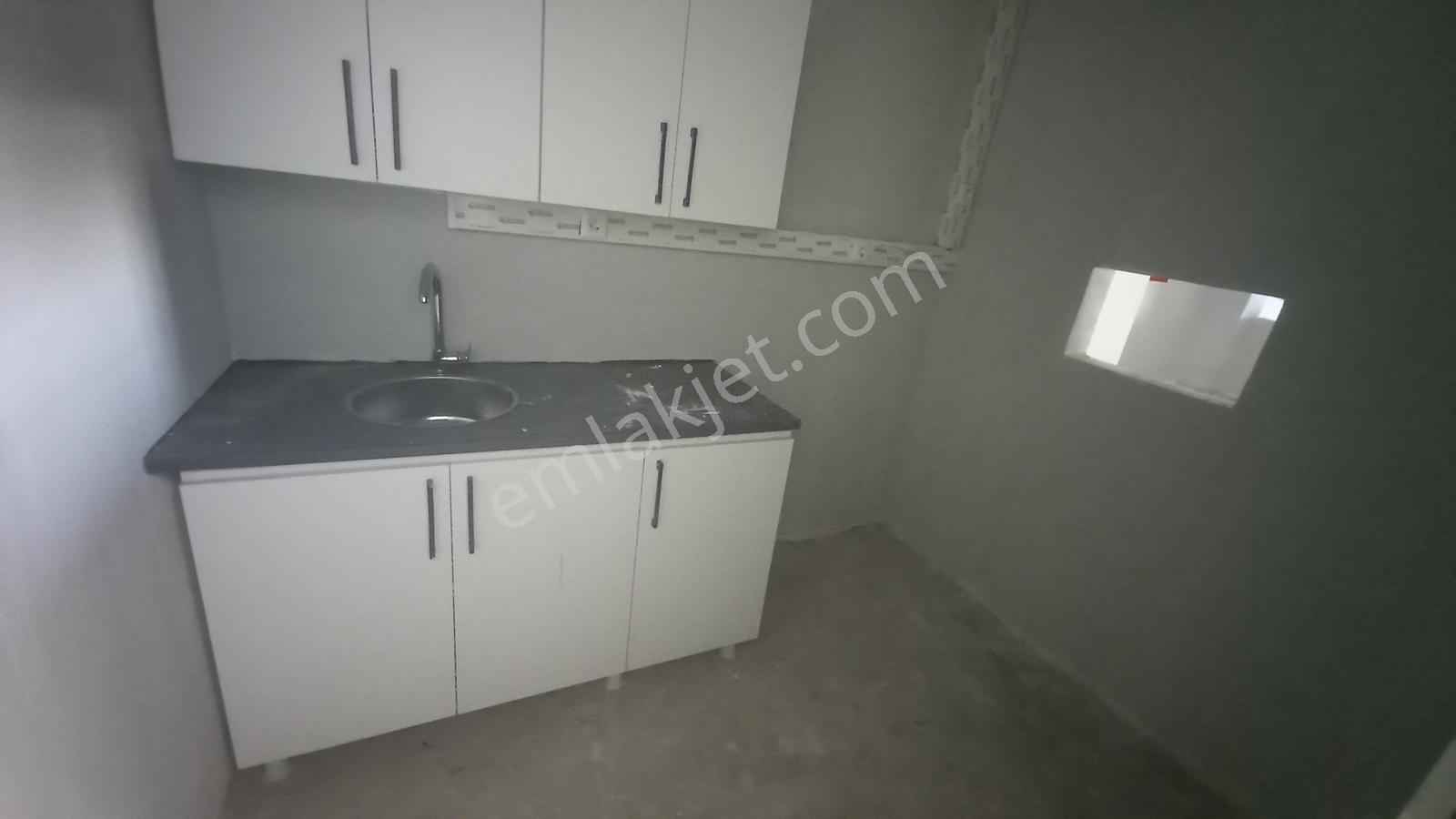 Nuri Giyik Sanayi Sitesinde 240 M2 Dükkan - Görsel 16