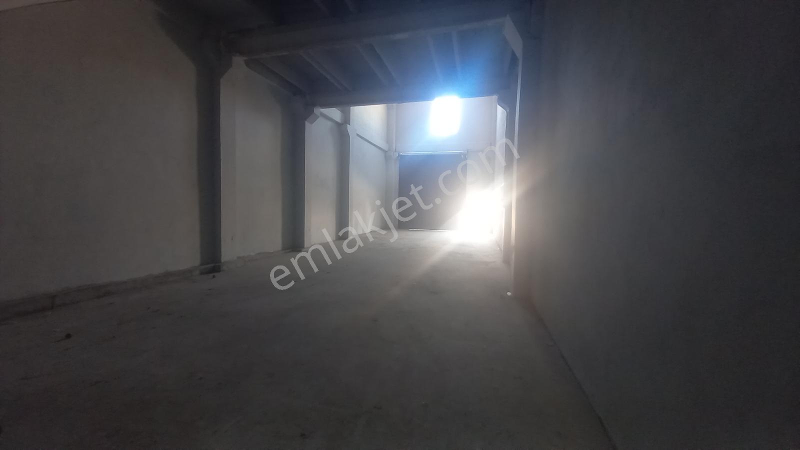 Nuri Giyik Sanayi Sitesinde 240 M2 Dükkan - Görsel 5