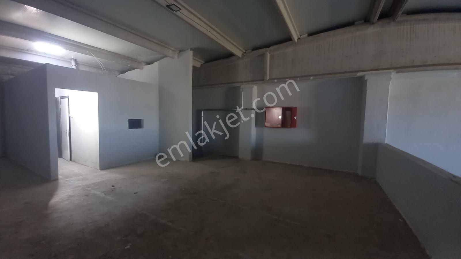 Nuri Giyik Sanayi Sitesinde 240 M2 Dükkan - Görsel 10