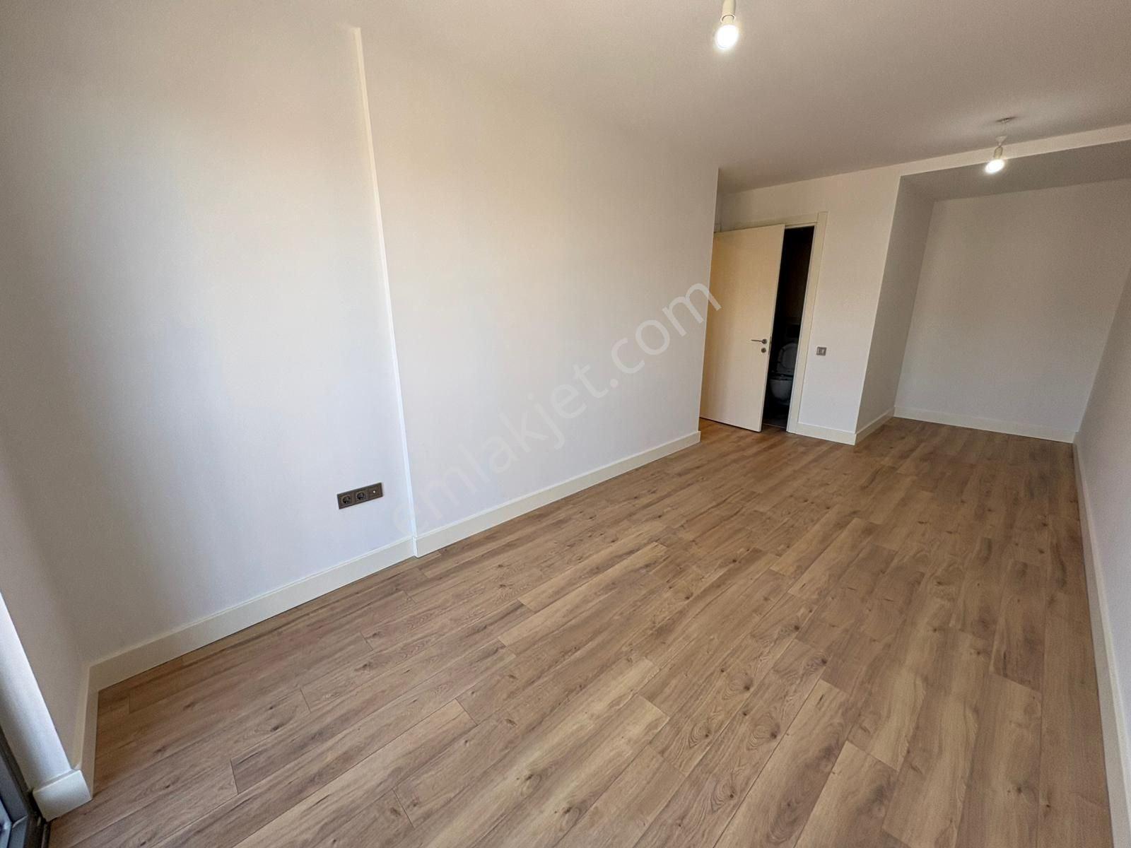 Çengelköy Mercury Konutlarında 2+1 Kiralık Sıfır Daire - Görsel 28