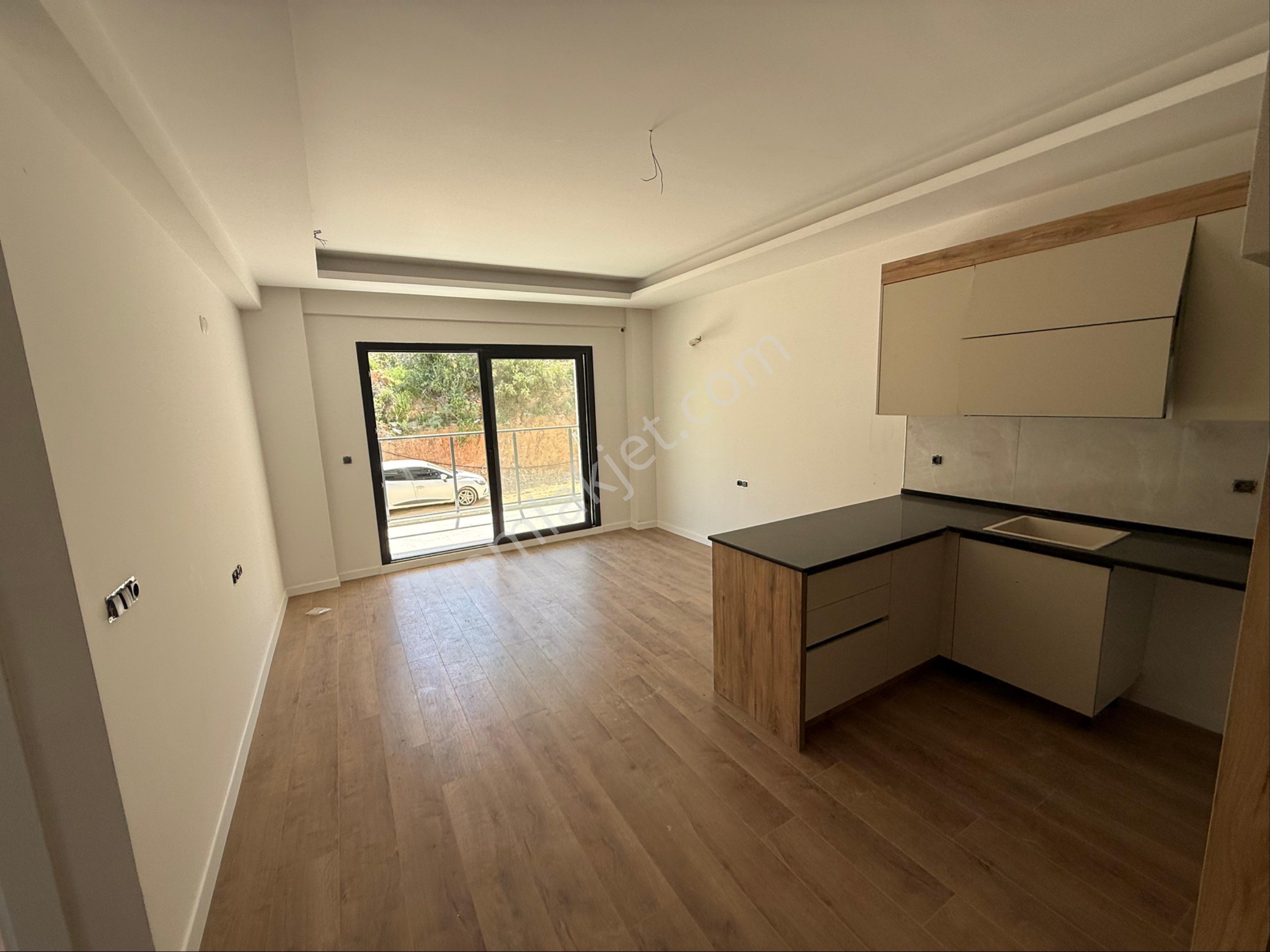 Havuzlu Sitede 1+1 Yerden Isıtmalı Daire - Görsel 20