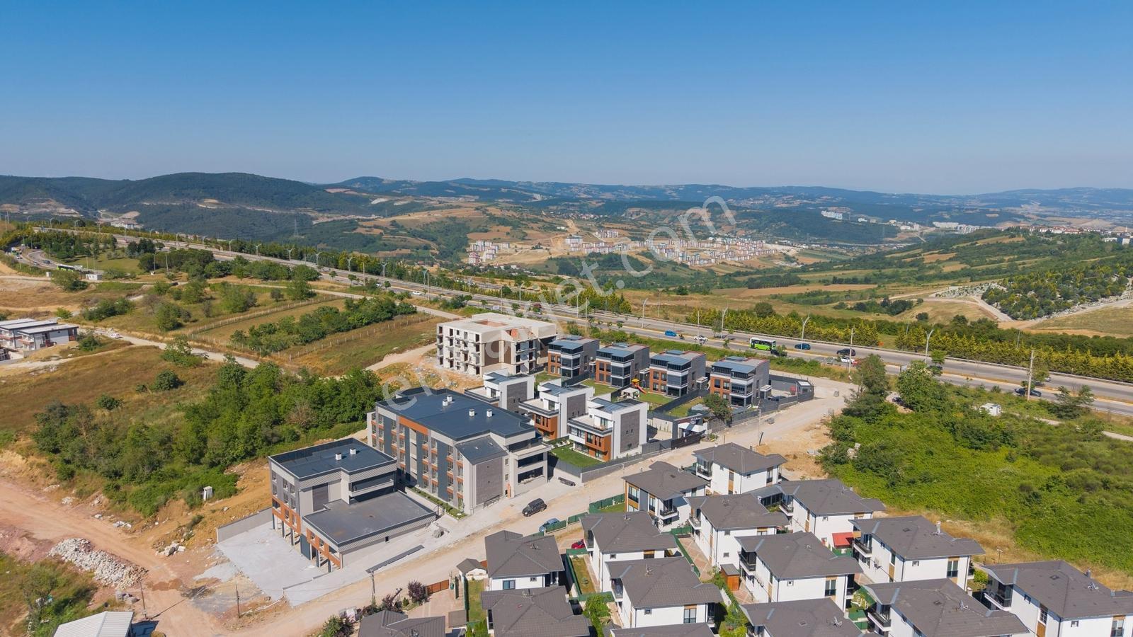 Kabaoğlun'da Üniversite Yolu Üzerinde 88 M2 1+1 Dubleks Daire - Görsel 21