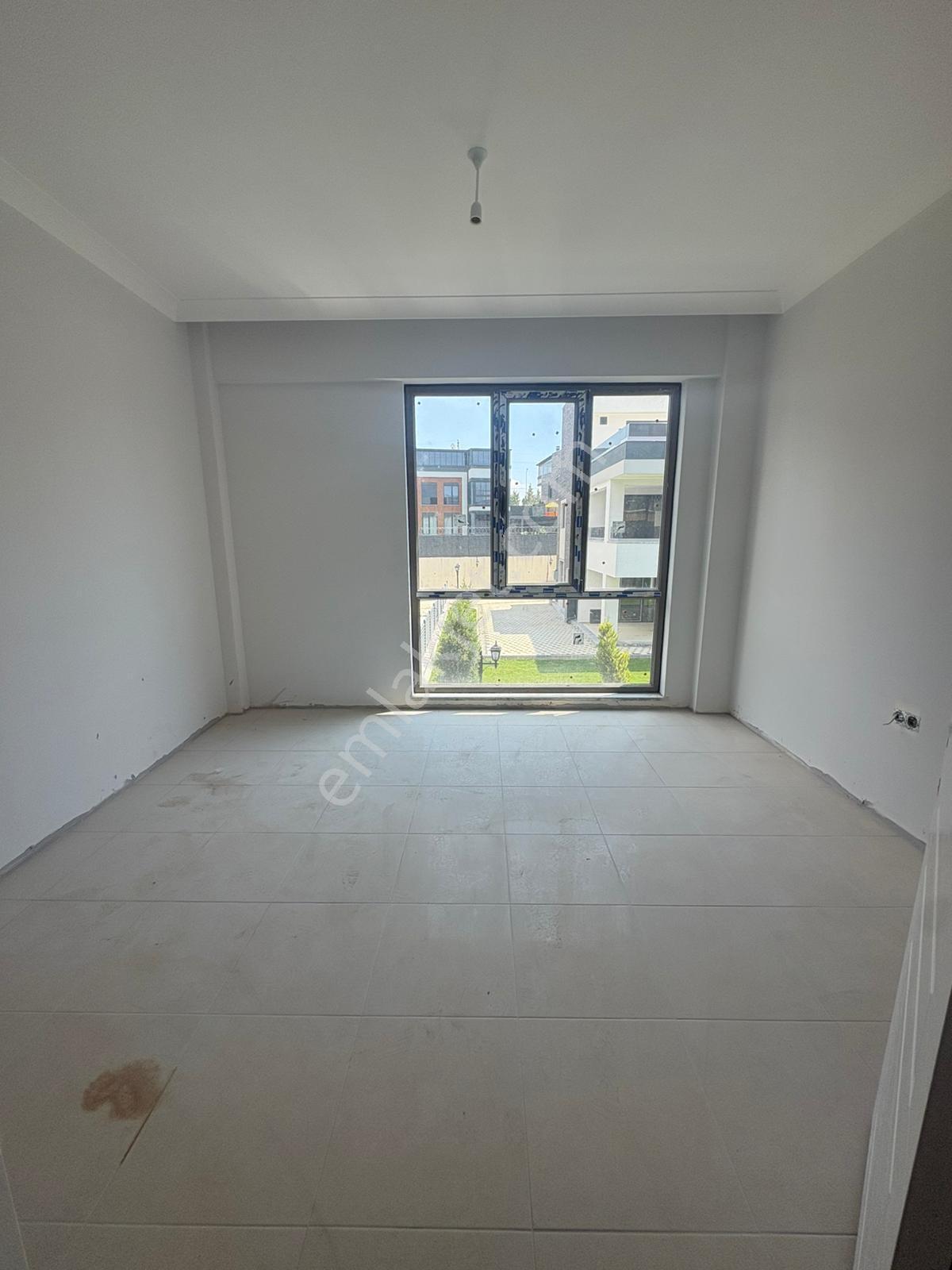 Kabaoğlun'da Üniversite Yolu Üzerinde 88 M2 1+1 Dubleks Daire - Görsel 24