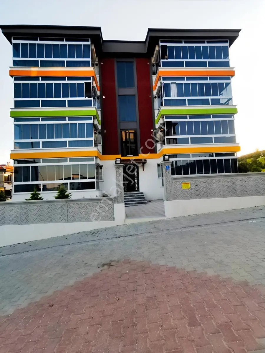 Demir Emlak Gayrimenkul Tekirdağ Şarköy Den Satılık 2+1 Daire