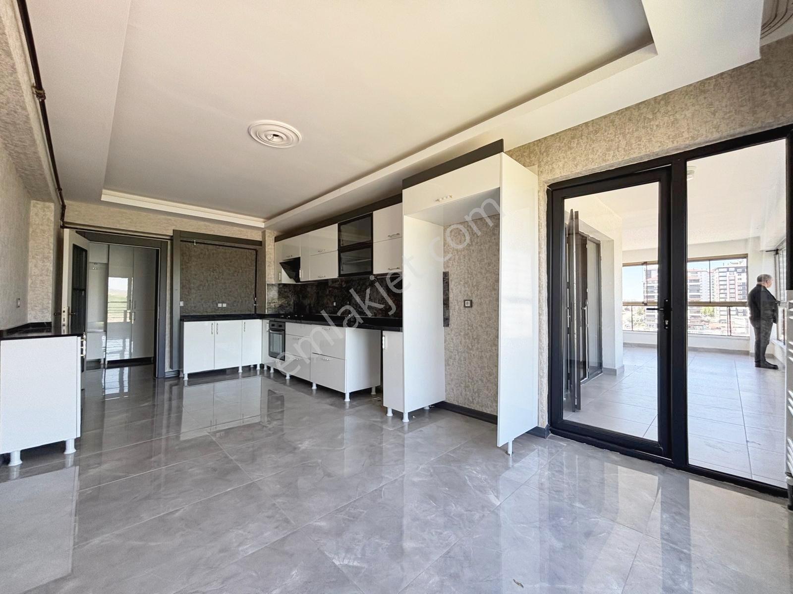 Barut Emlaktan Masrafsız 175 M2 Güney C Önü Açık 4+1 Daire 9.kat - Görsel 21