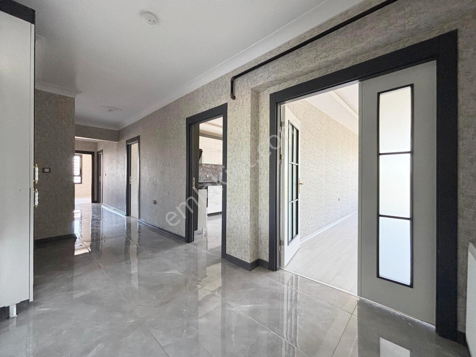 Barut Emlaktan Masrafsız 175 M2 Güney C Önü Açık 4+1 Daire 9.kat - Görsel 13