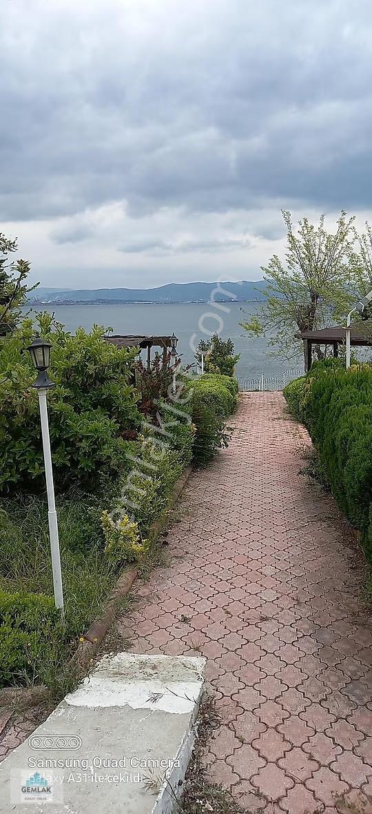 Gemlik Büyükkumlada Deniz Manzaralı Sezonluk Kiralık Daire Eşyal - Görsel 7