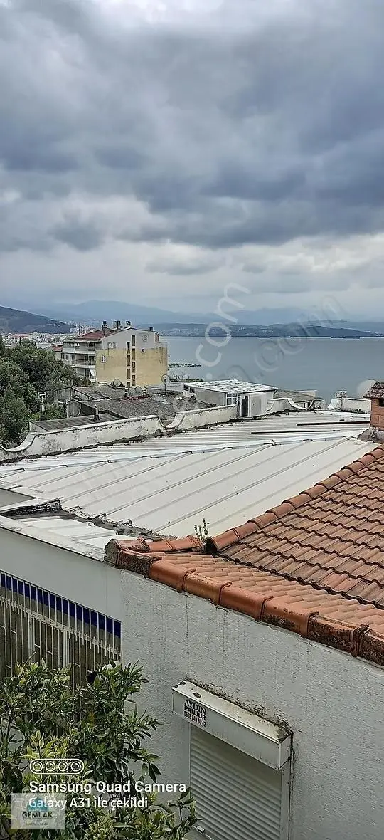 Gemlik Büyükkumlada Deniz Manzaralı Sezonluk Kiralık Daire Eşyal - Görsel 10