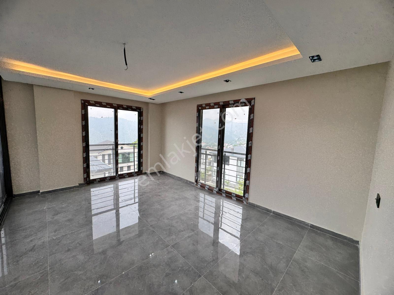 Bm"den Soğucak Yaylasında Sıfır Tripleks 4+1 Villa + Misafirhane - Görsel 31