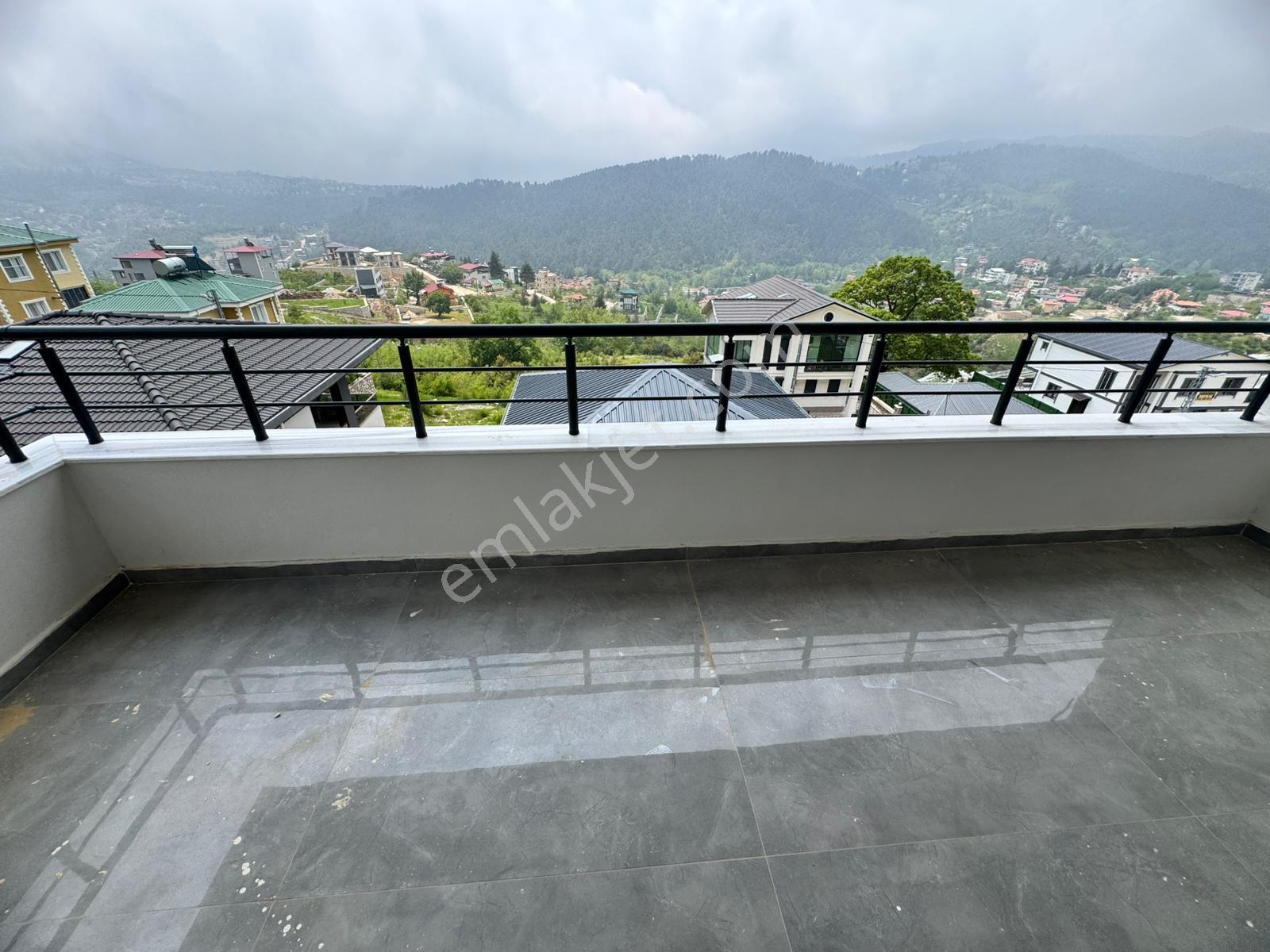 Bm"den Soğucak Yaylasında Sıfır Tripleks 4+1 Villa + Misafirhane - Görsel 10