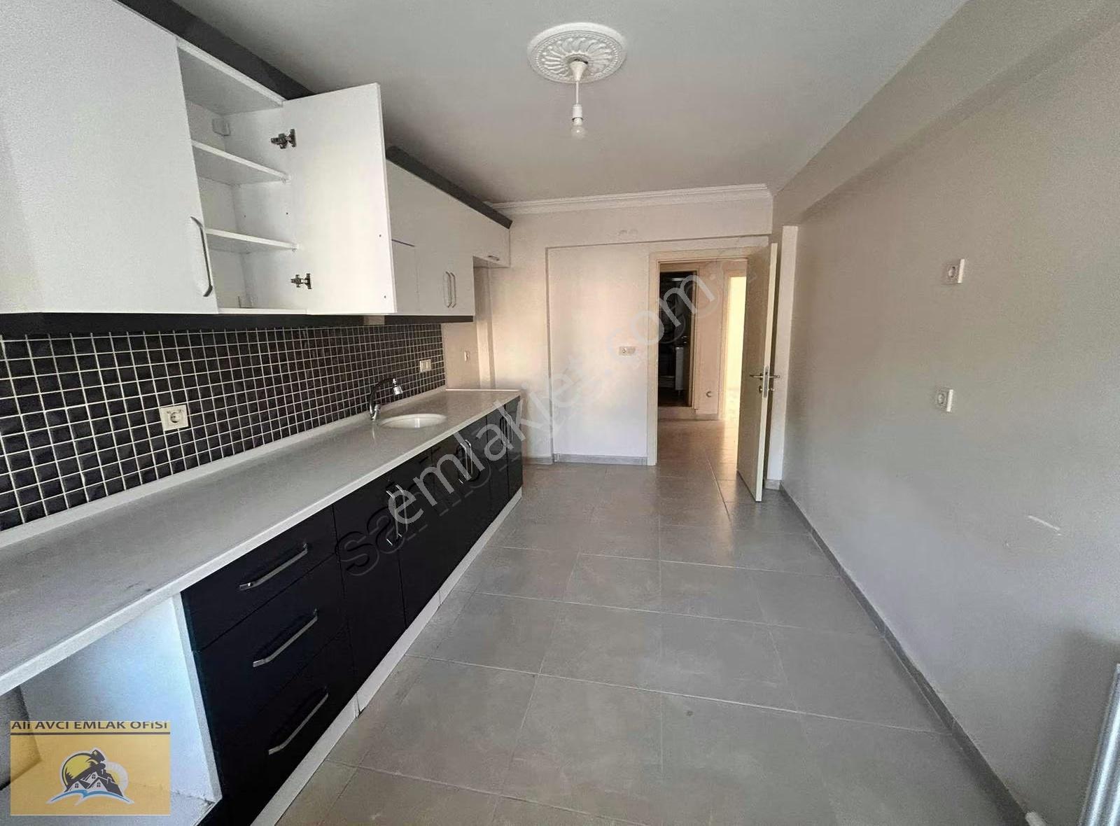 Soma Cuma Pazarı Civarında Kiralık 2+1 Daire - Görsel 9
