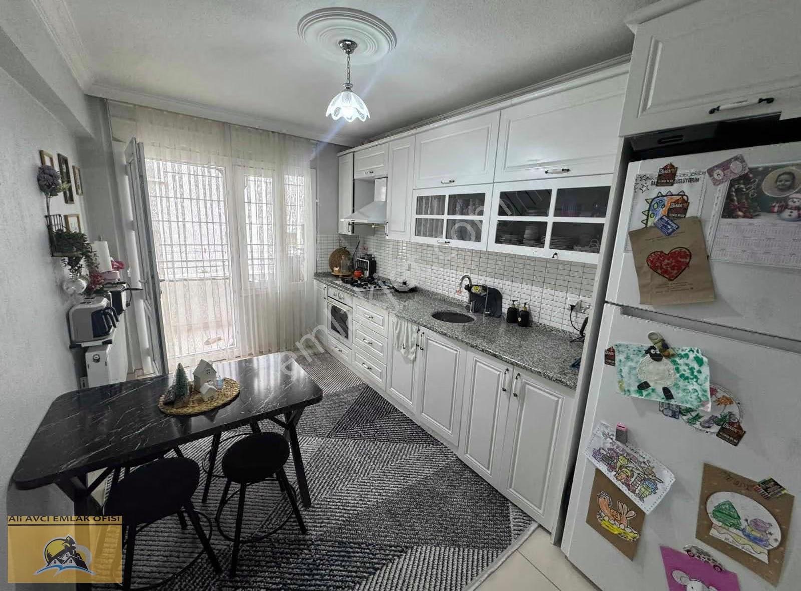 Eski Devlet Hastanesi Mevkinde 3+1 140m2 Geniş Yeni Daire - Görsel 14