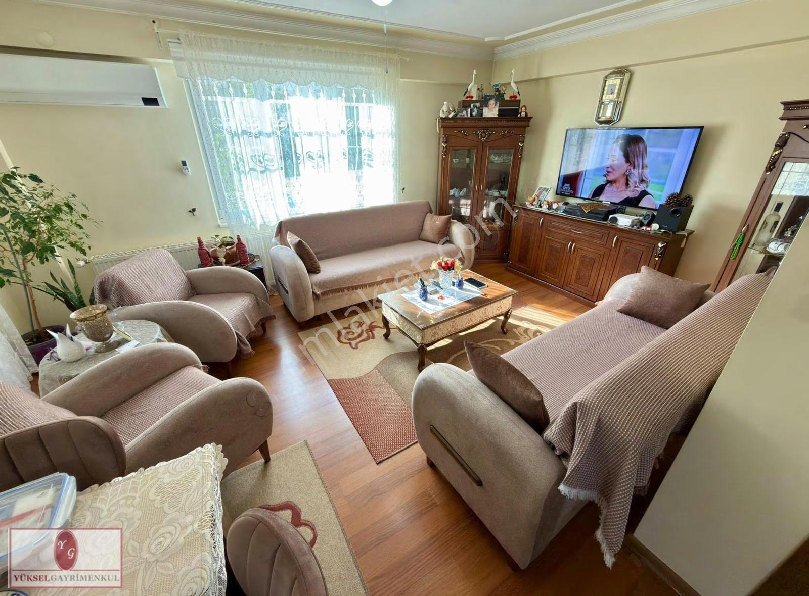 Yükselden Gürenin En Değerli Yerinde Tam Bağımsız 7+2eşsiz Villa - Görsel 12