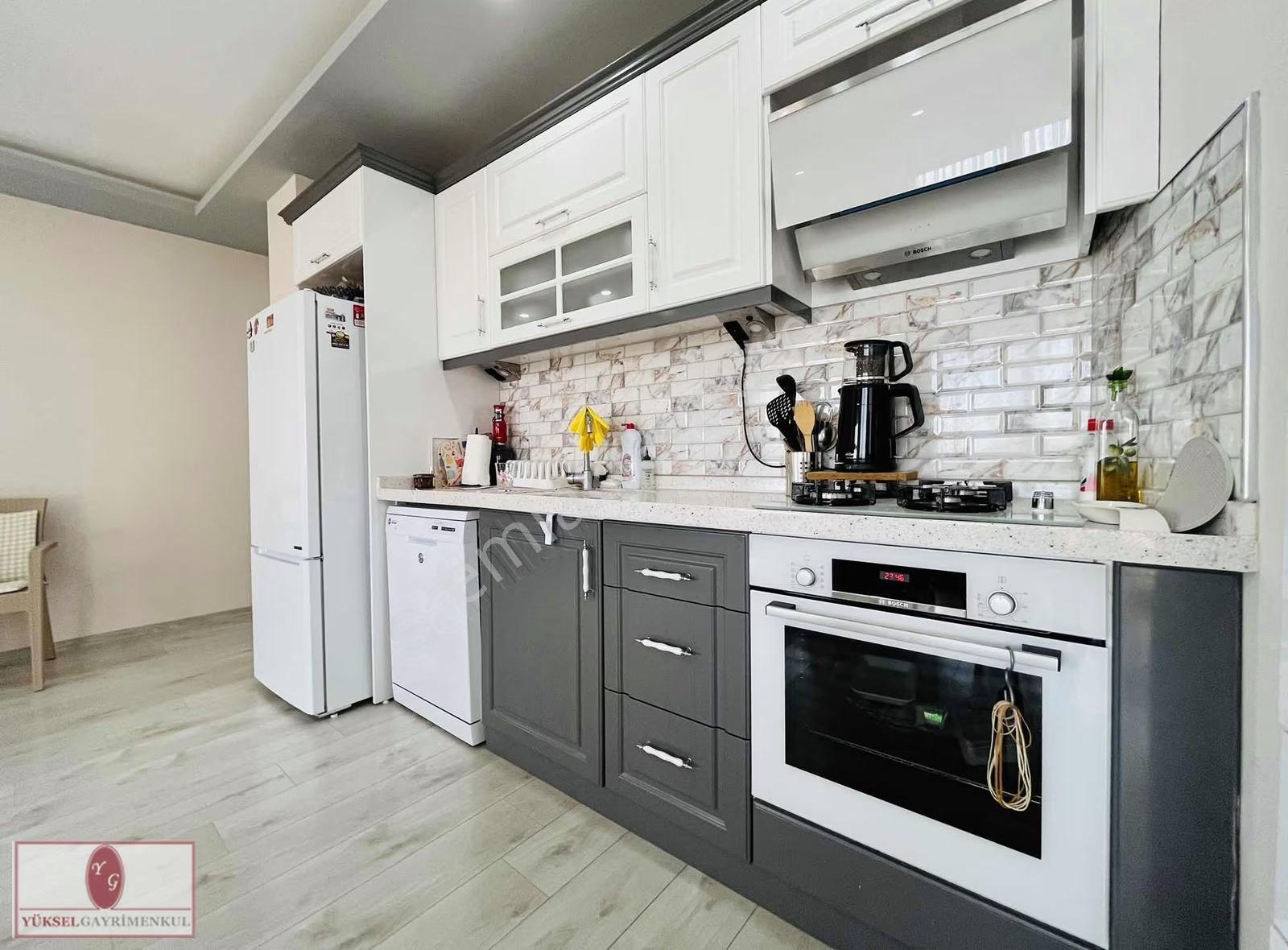 Yetki Yükselden Zeytinlide Full Ön Cephe "eşyalı" 2+1 Lüx Daire - Görsel 23