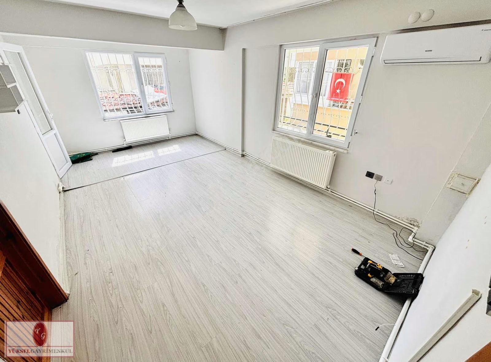 Yetki Yükselden Akçay Cuma Pazarına Yakın Mantolamalı 2+1 Daire - Görsel 2
