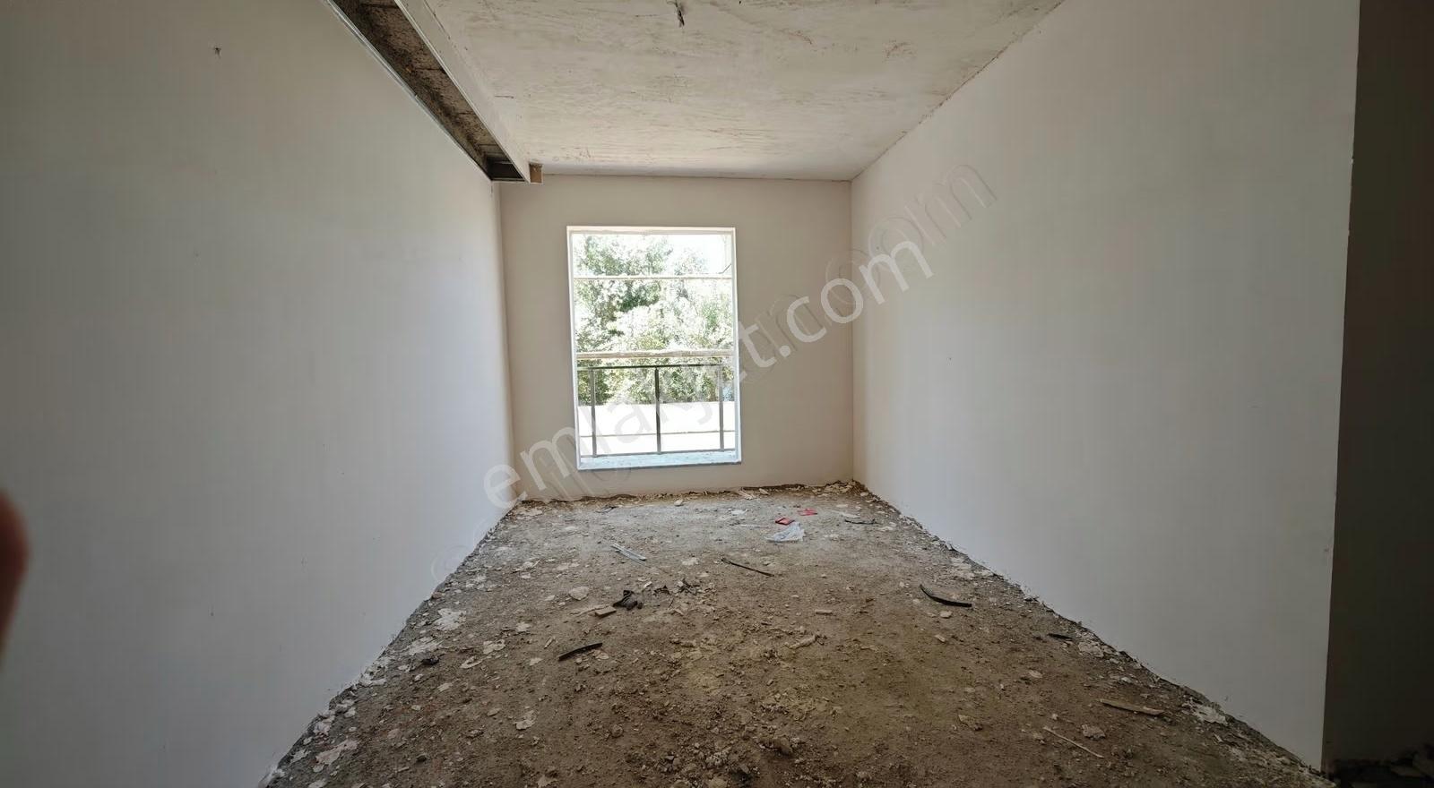 Pazarcı'da Ultra Lüks 2+1 Satılık Daire - Yapım Aşamasında