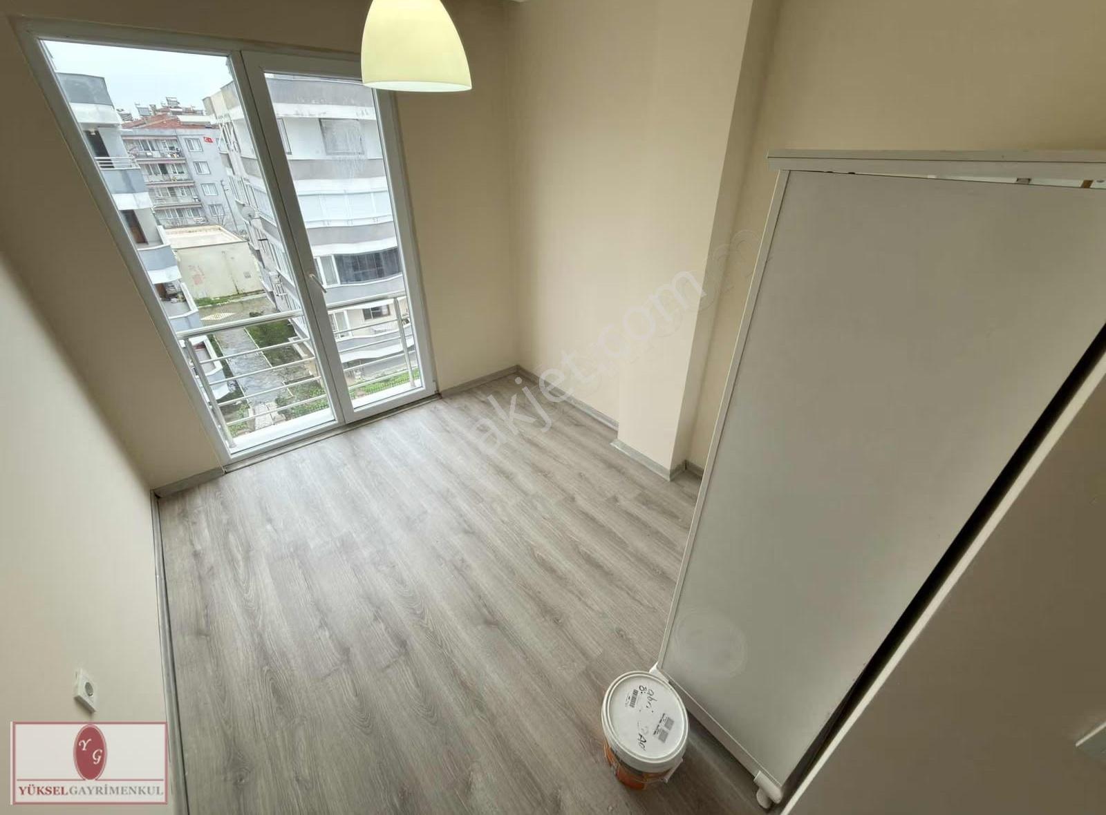 Yükselden Altınkumda Ön Cephe Doğalgazlı Satılık 1+1 Ferah Daire - Görsel 2