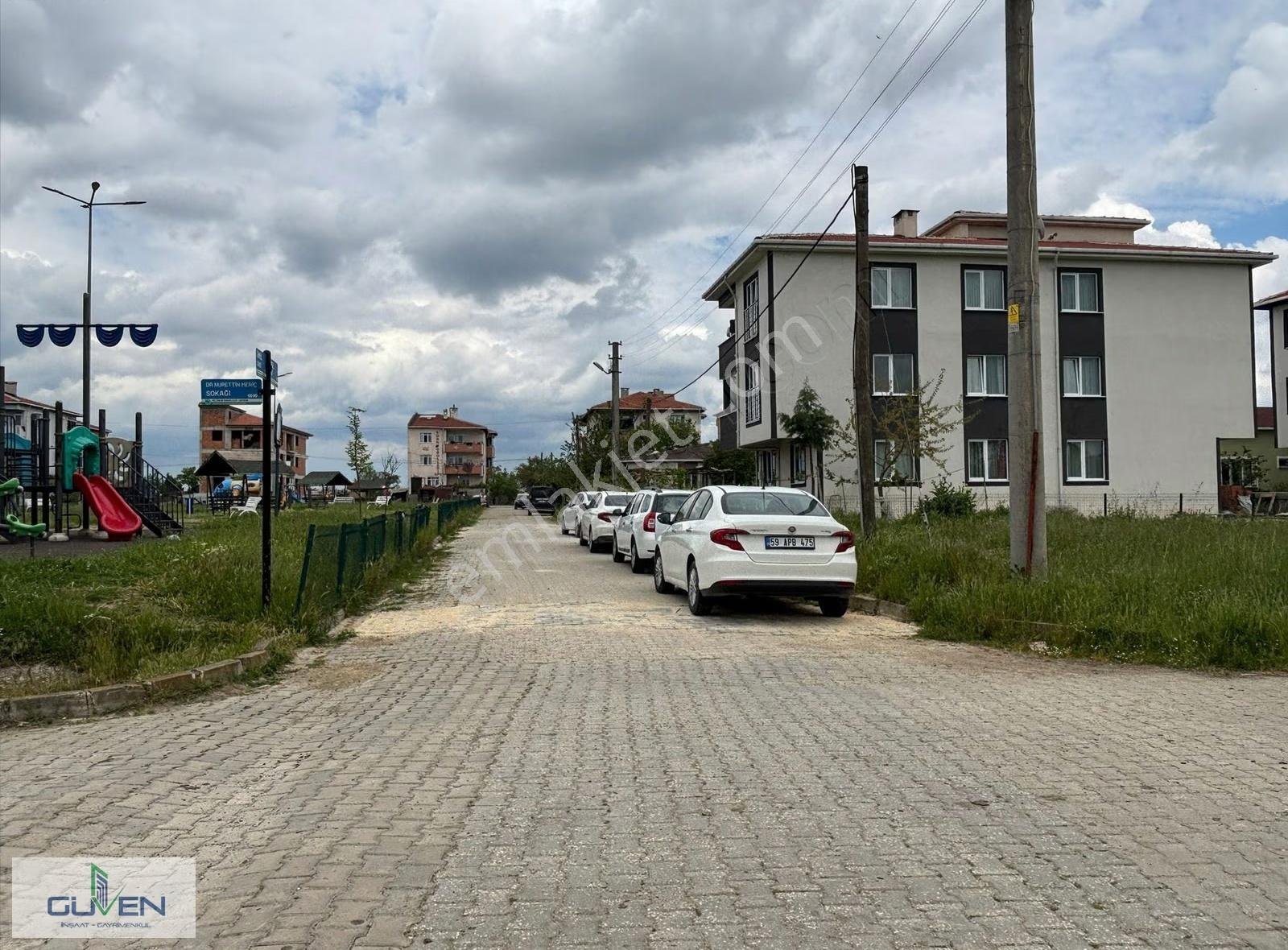 Güven'den Velimeşe'de 381m² Tek Tapu Yola Cephe İmarlı Arsa !!!! - Görsel 15