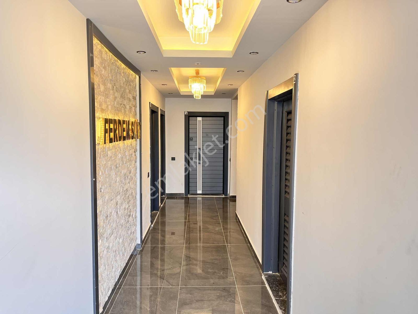 İskanı Alınmış Oturuma Hazır Z+3 Katlı Lüks Daire - Görsel 11