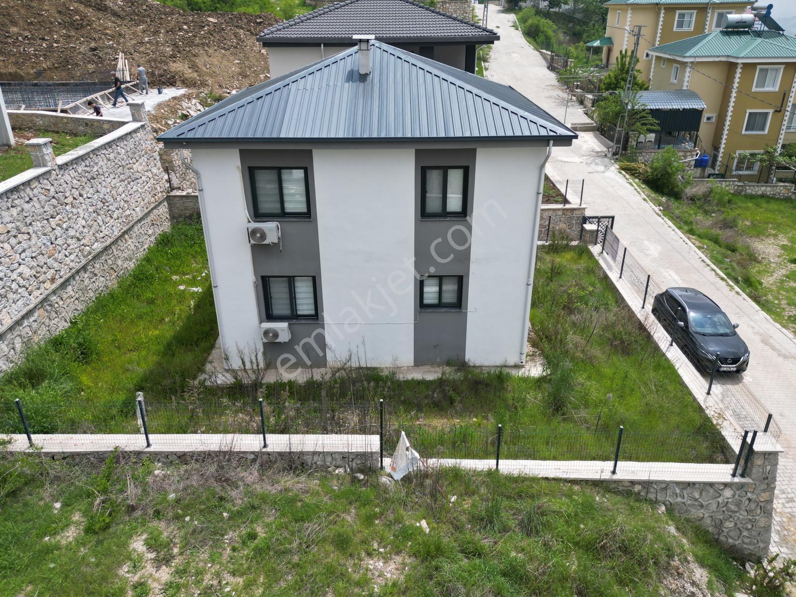 Bm"den Soğucak Yaylasında 301m2 3+1+teraslı Dublex Villa - Görsel 4
