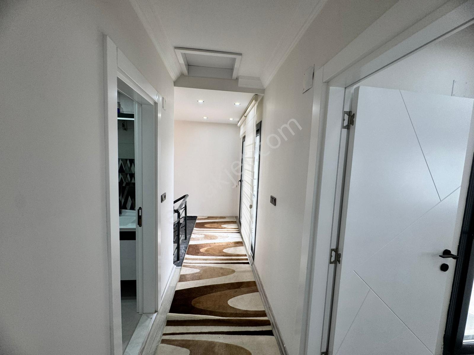 Bm"den Soğucak Yaylasında 301m2 3+1+teraslı Dublex Villa - Görsel 17