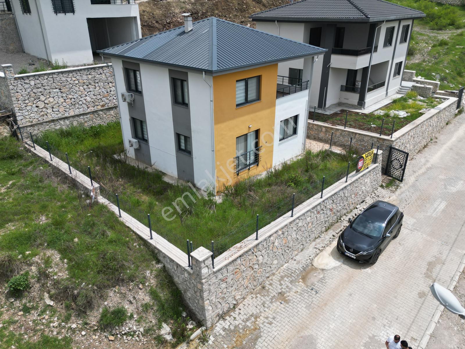 Bm"den Soğucak Yaylasında 301m2 3+1+teraslı Dublex Villa - Görsel 7