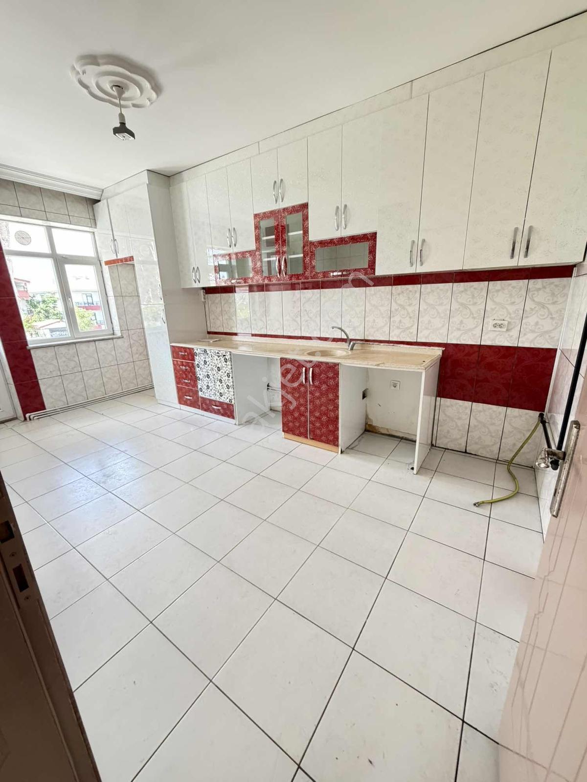Alakovada Kiralık Arakat 3+1 Daire - Görsel 12