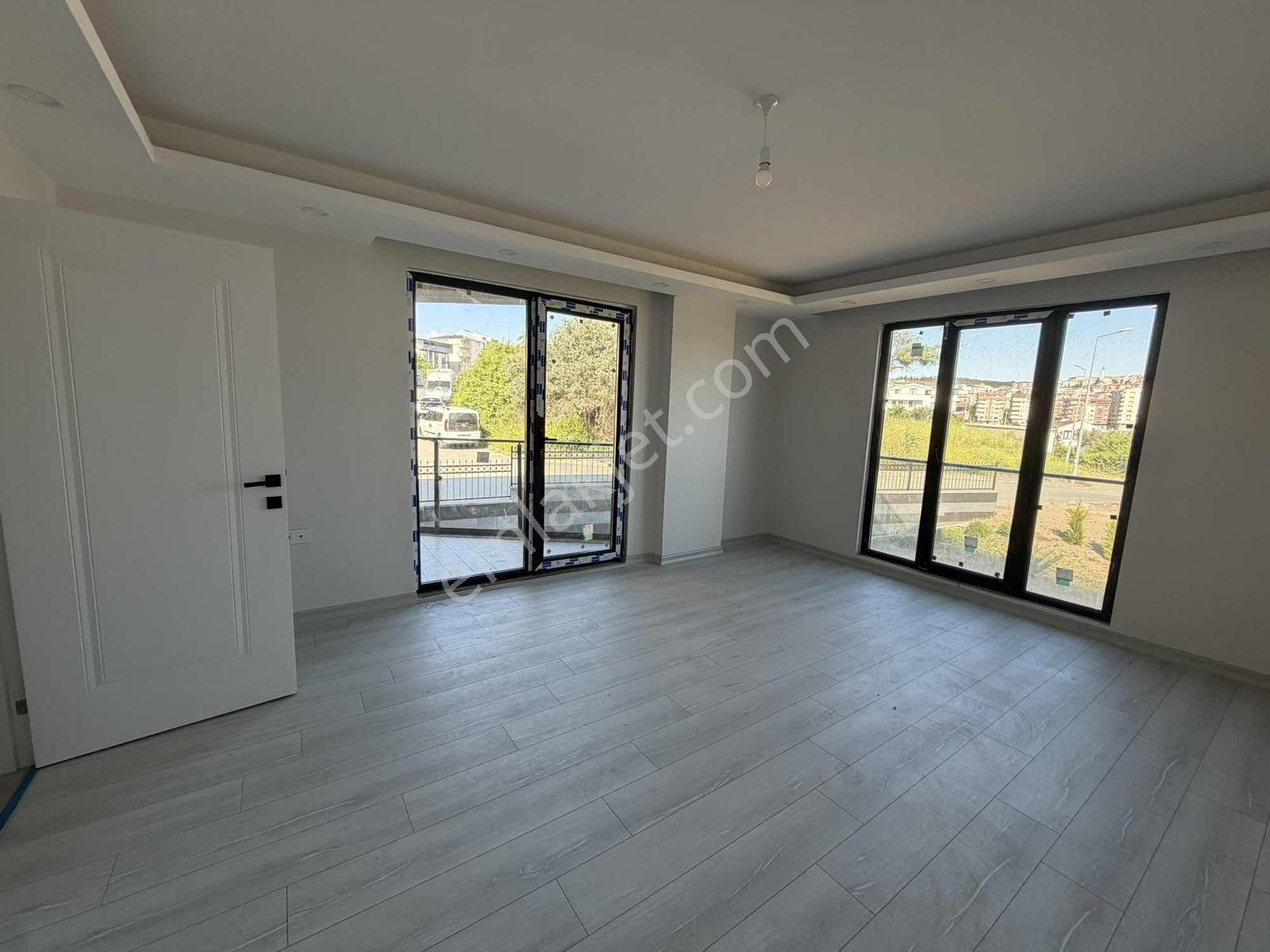 Barış Mahallesinde Satılık Deniz Manzaralı 2+1 Daire - Görsel 22