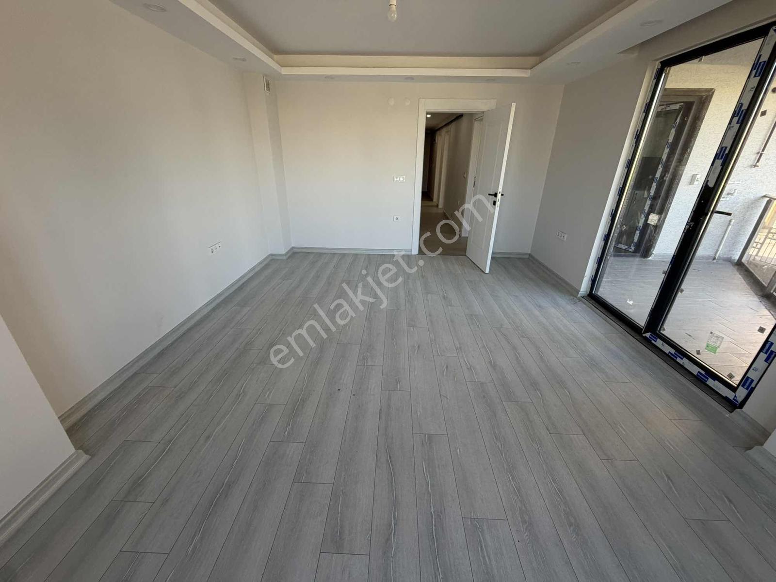 Barış Mahallesinde Satılık Deniz Manzaralı 2+1 Daire - Görsel 25