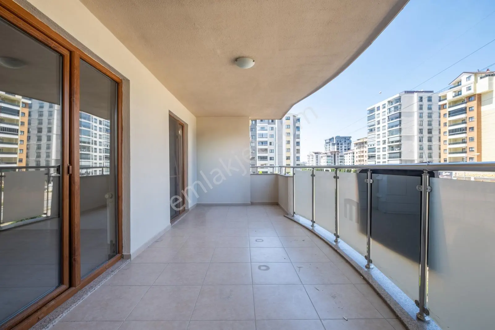 Remax Advantage Arzu Aksaray Forelıevler3'te Kıralık 3+1 Daıre - Görsel 3