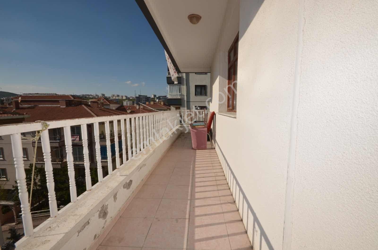 Kanuni Mahallesi Satılık 3+1 / 125m2 Ara Kat Daire - Görsel 9