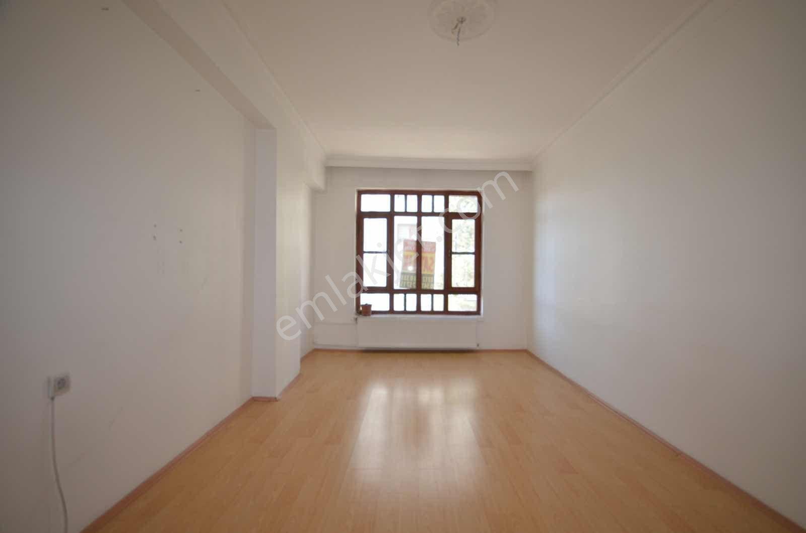 Kanuni Mahallesi Satılık 3+1 / 125m2 Ara Kat Daire - Görsel 14