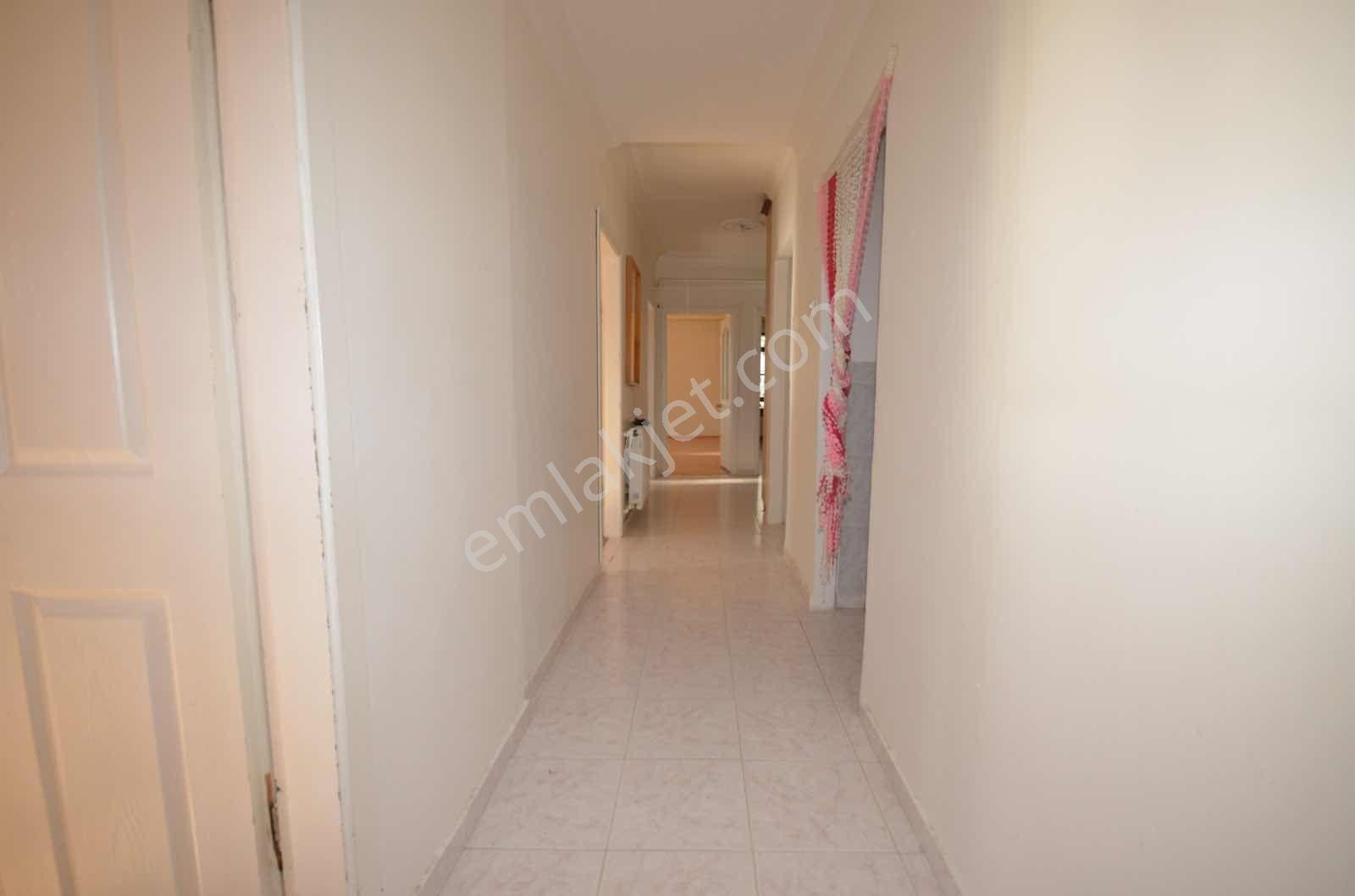 Kanuni Mahallesi Satılık 3+1 / 125m2 Ara Kat Daire - Görsel 3