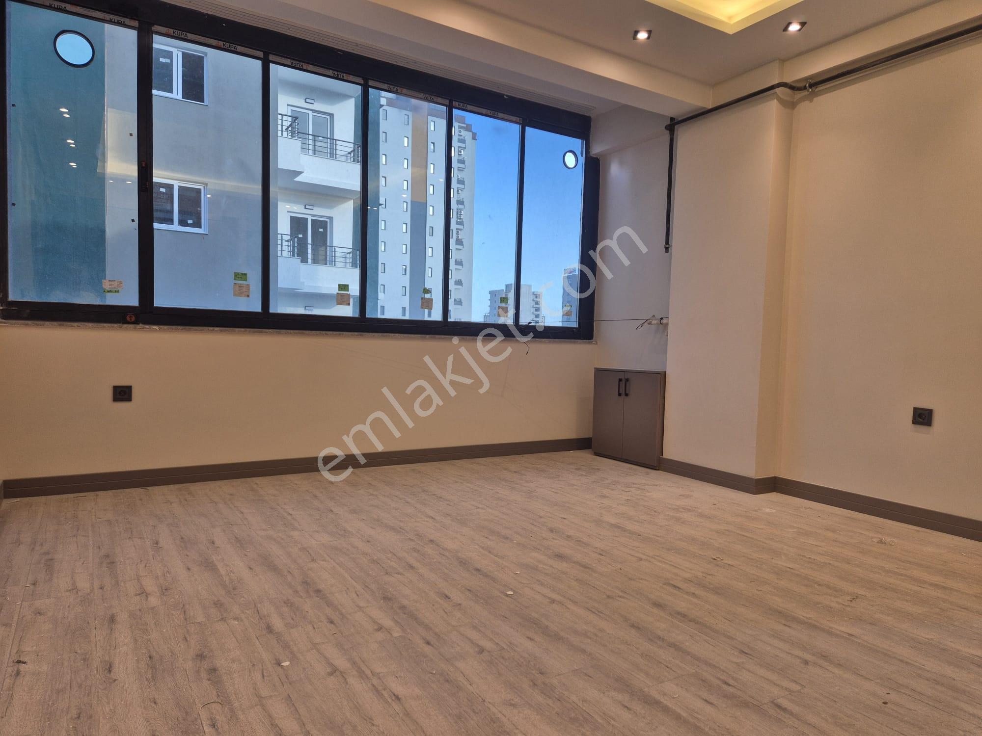Mezitli Kuyulukta Havuzlu Sitede Kiralık 2+1 Daire - Görsel 3