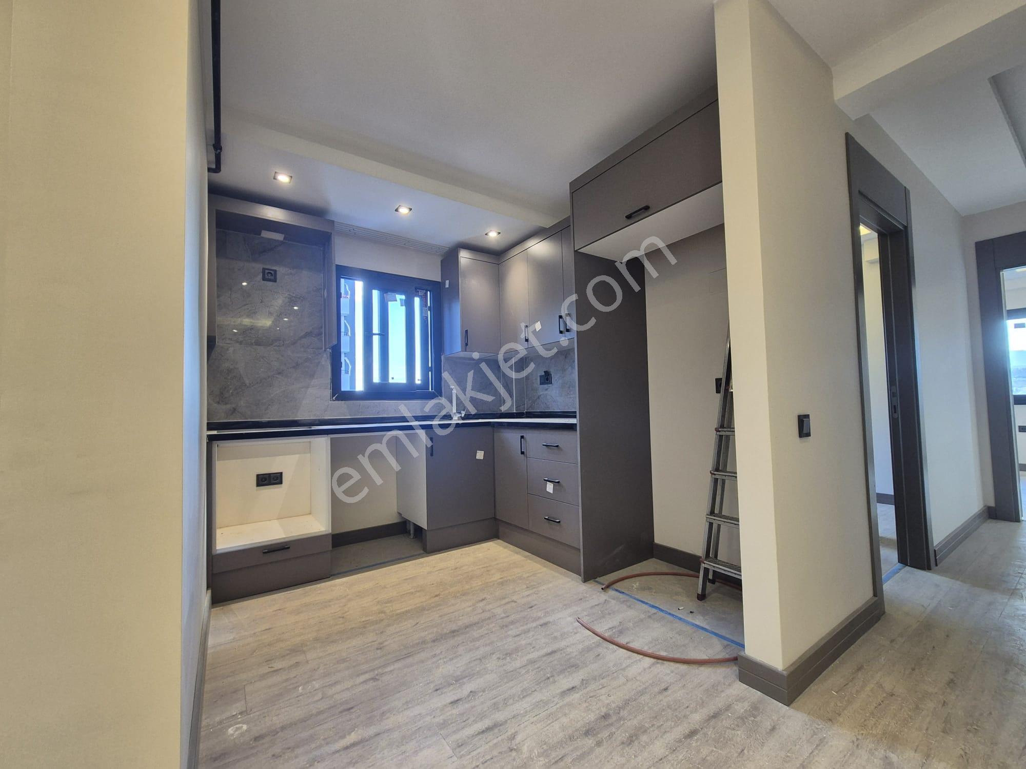 Mezitli Kuyulukta Havuzlu Sitede Kiralık 2+1 Daire - Görsel 7