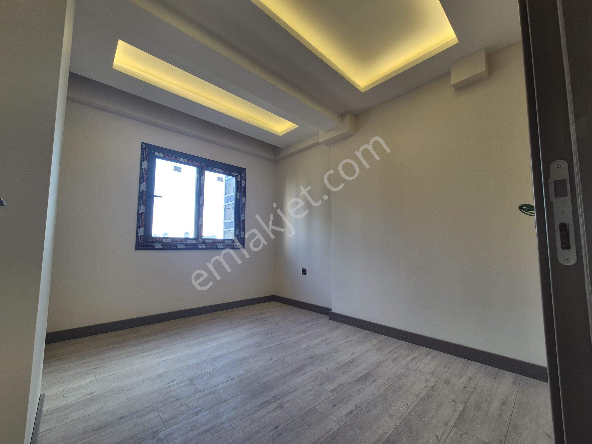 Mezitli Kuyulukta Havuzlu Sitede Kiralık 2+1 Daire - Görsel 15