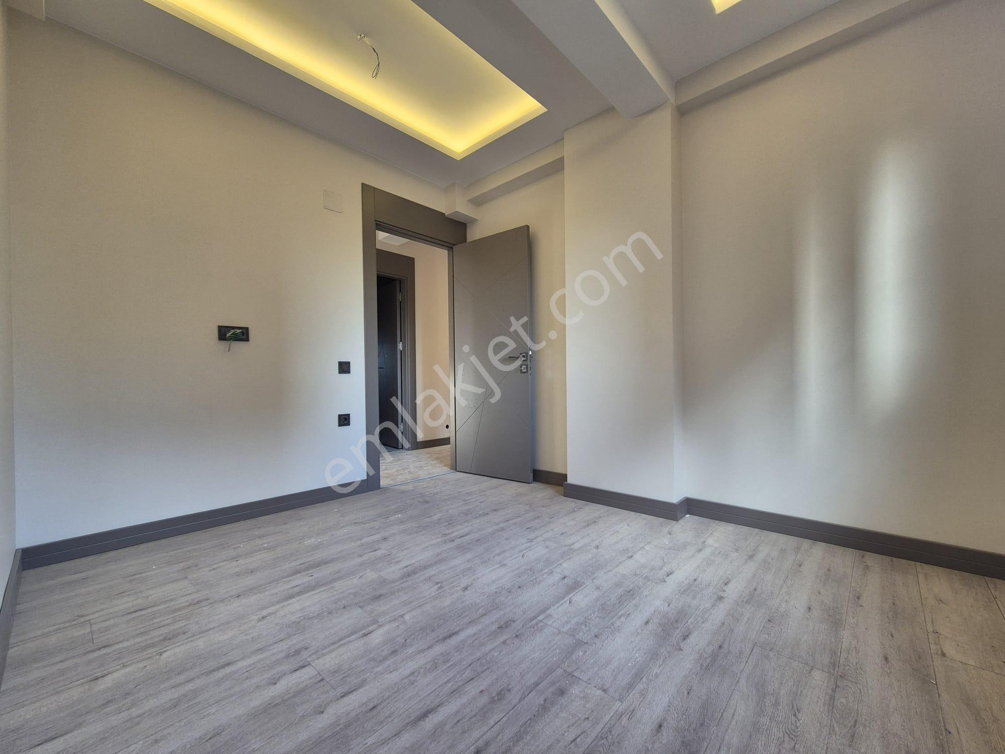 Mezitli Kuyulukta Havuzlu Sitede Kiralık 2+1 Daire - Görsel 14
