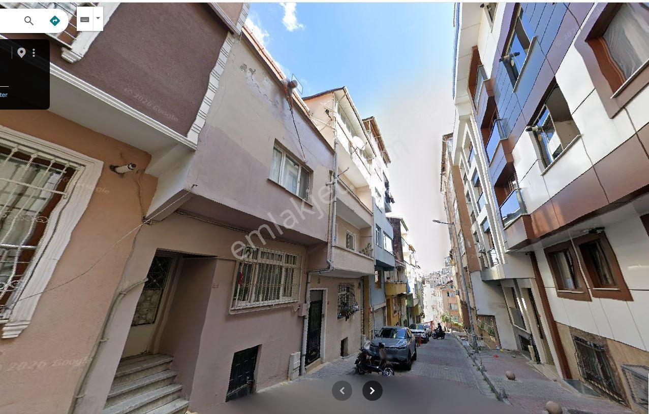 Satılık Gültepede Caddeye Yakın Müstakil 3 Daireli Bina - Görsel 18
