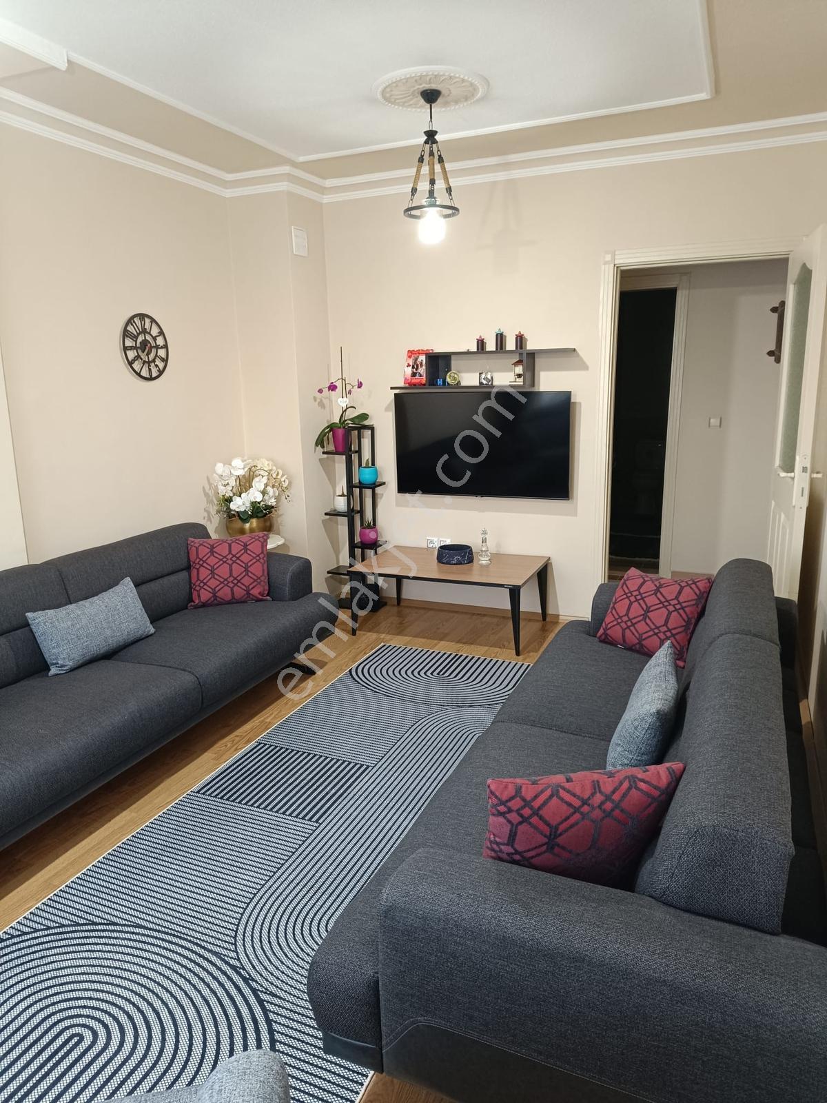 Aksaray Toki 3. Etapta Satılık 2+1 Yapılı, Cadde Cepheli - Görsel 3