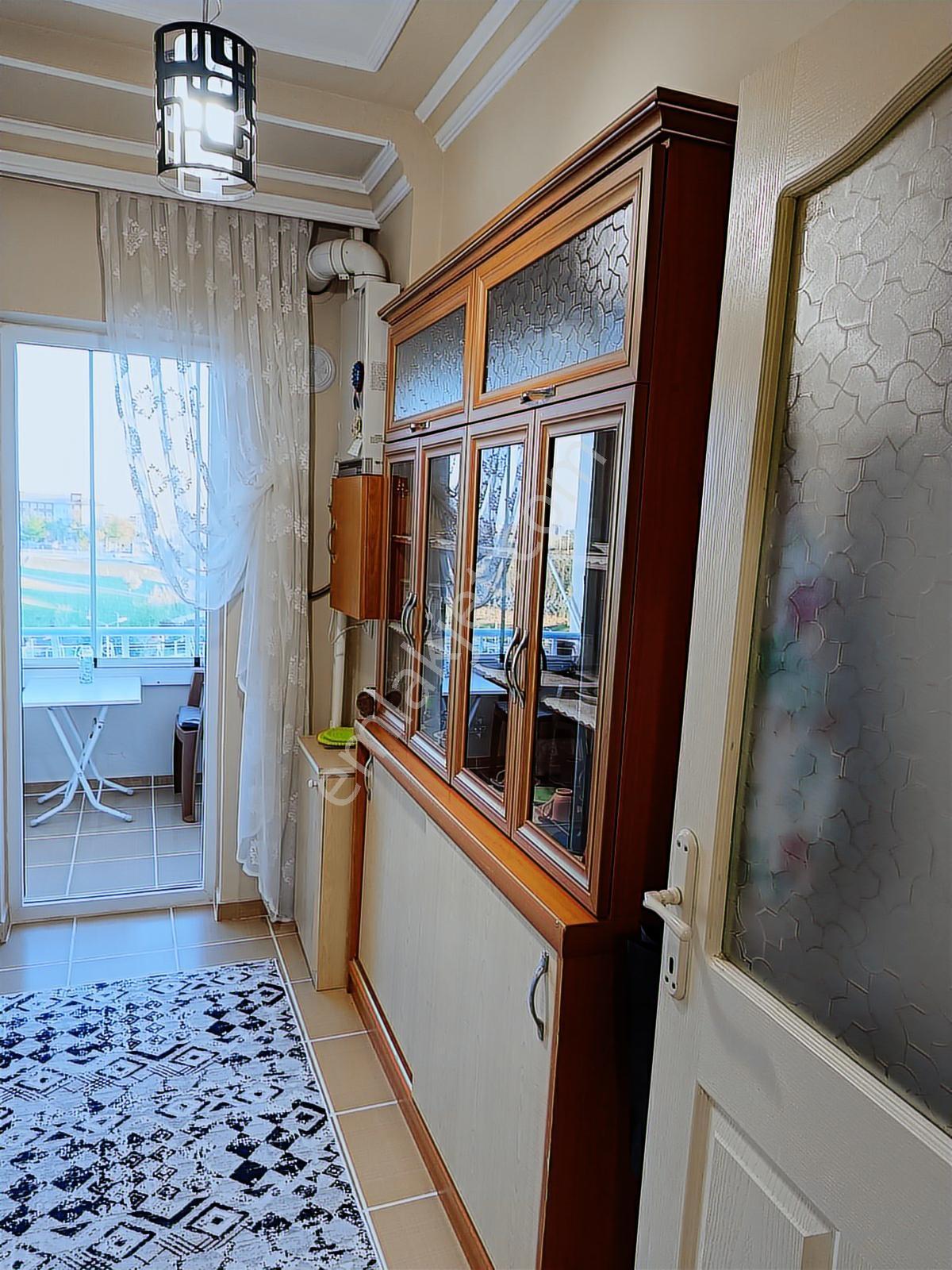 Aksaray Toki 3. Etapta Satılık 2+1 Yapılı, Cadde Cepheli - Görsel 2