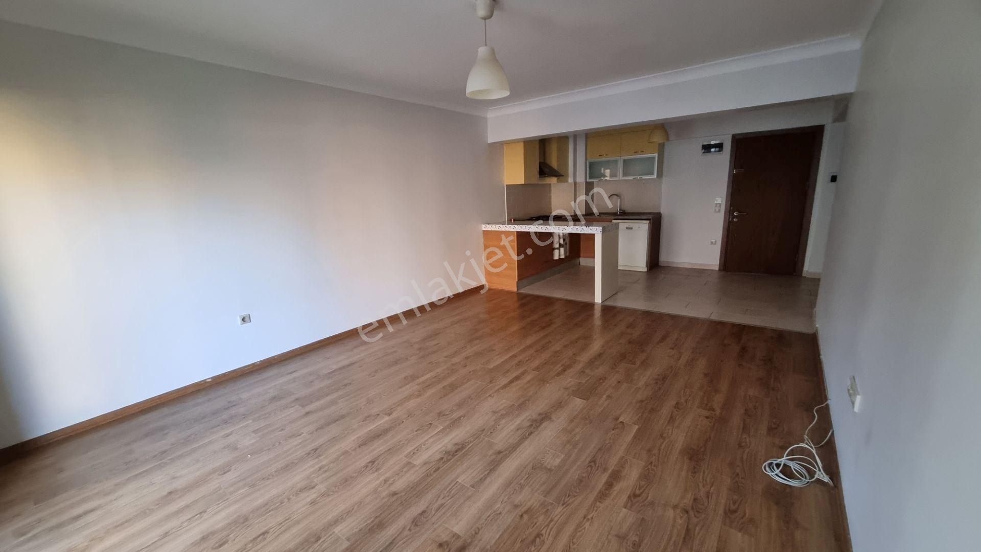 Özlüce Site İçinde Dalgıç Apt. 1+1 Kiralık Daire - Görsel 9