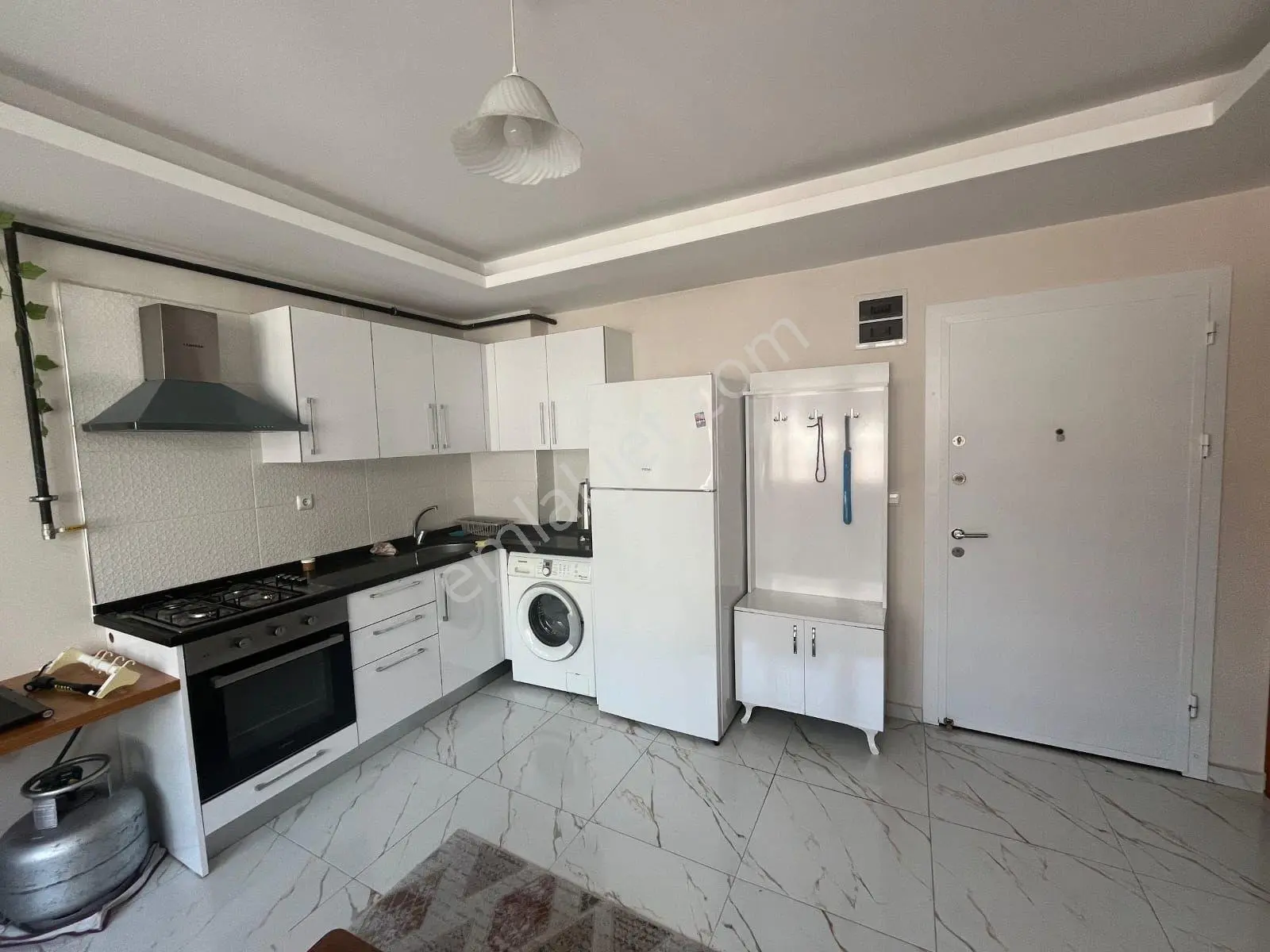 Beyaz Evlerde Fırsat Dairesi Full Eşyalı Daire - Görsel 2