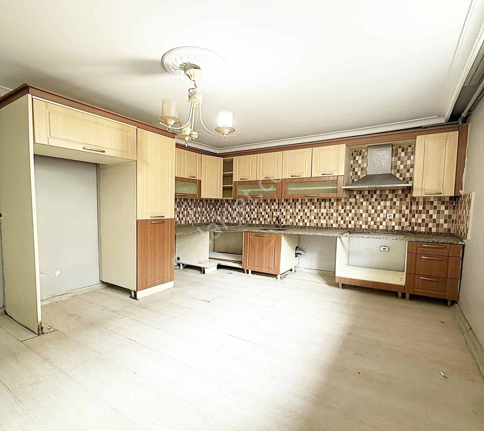 Kıraç Osmangazi Mahallesi 2+1 115m2 Bahçe Kat 2.085.000tl