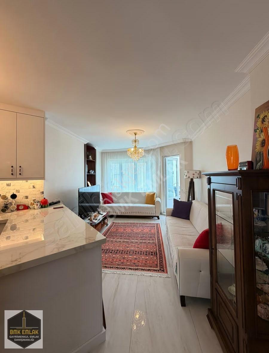Bmk Emlaktan Denize Sıfır, Full Eşyalı Yenilenmiş 2+1 Daire - Görsel 14
