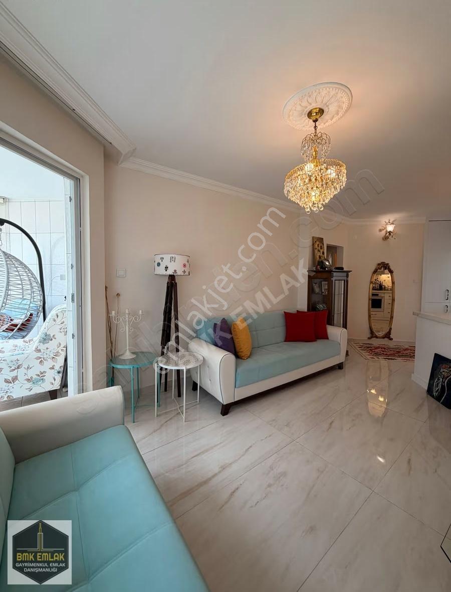 Bmk Emlaktan Denize Sıfır, Full Eşyalı Yenilenmiş 2+1 Daire - Görsel 2