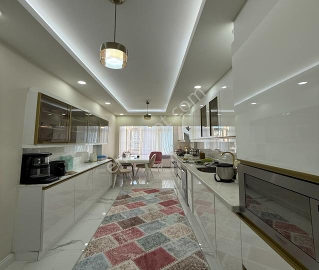 Beylikdüzü Belediye Durağına 1 Dakika Yürüme Mesafesinde 3+1 !!! - Görsel 15