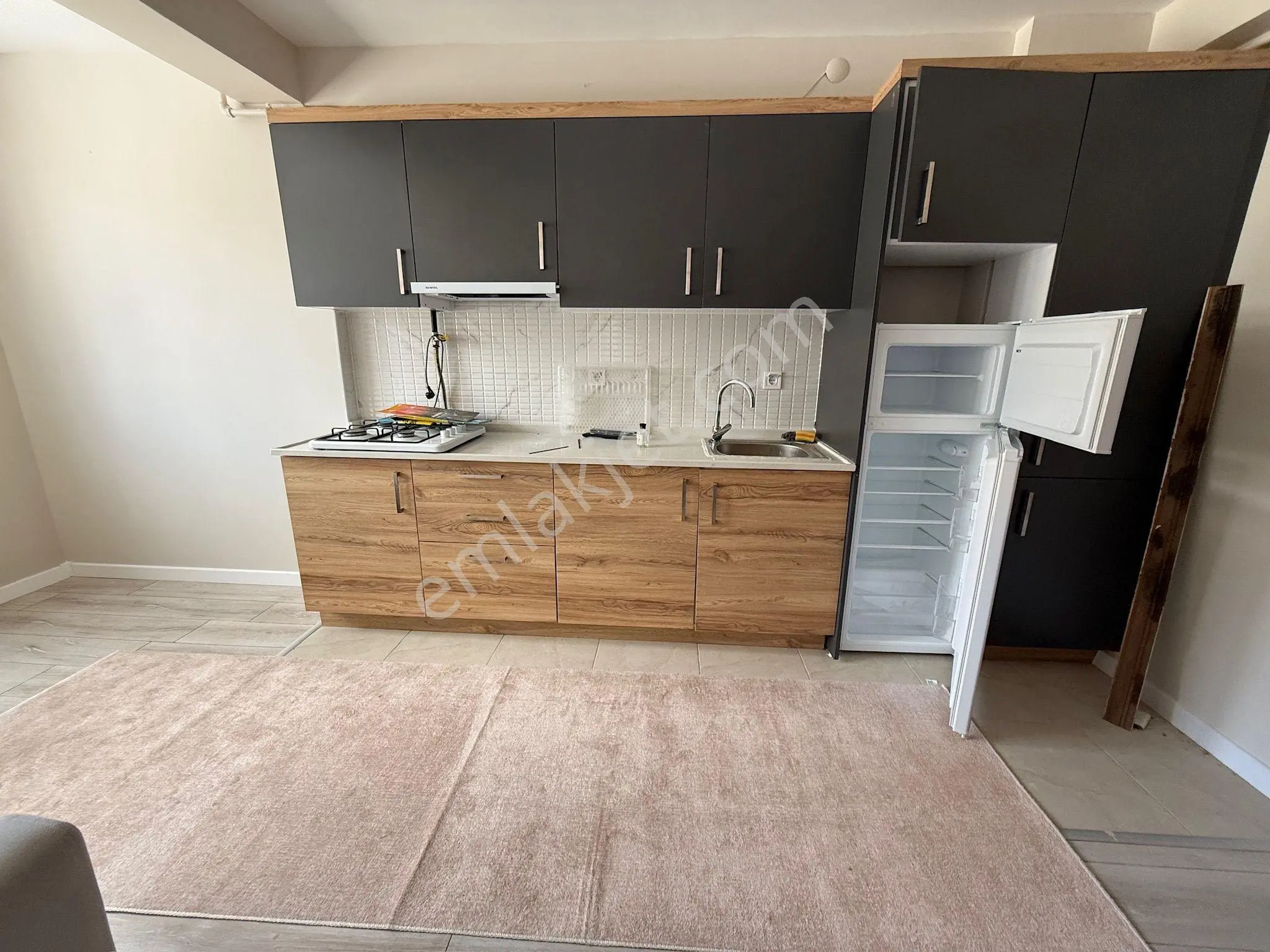 Marmara'dan Cumhuriyet Mahallesi 1+1 Eşyalı Kiralık Daire - Görsel 13