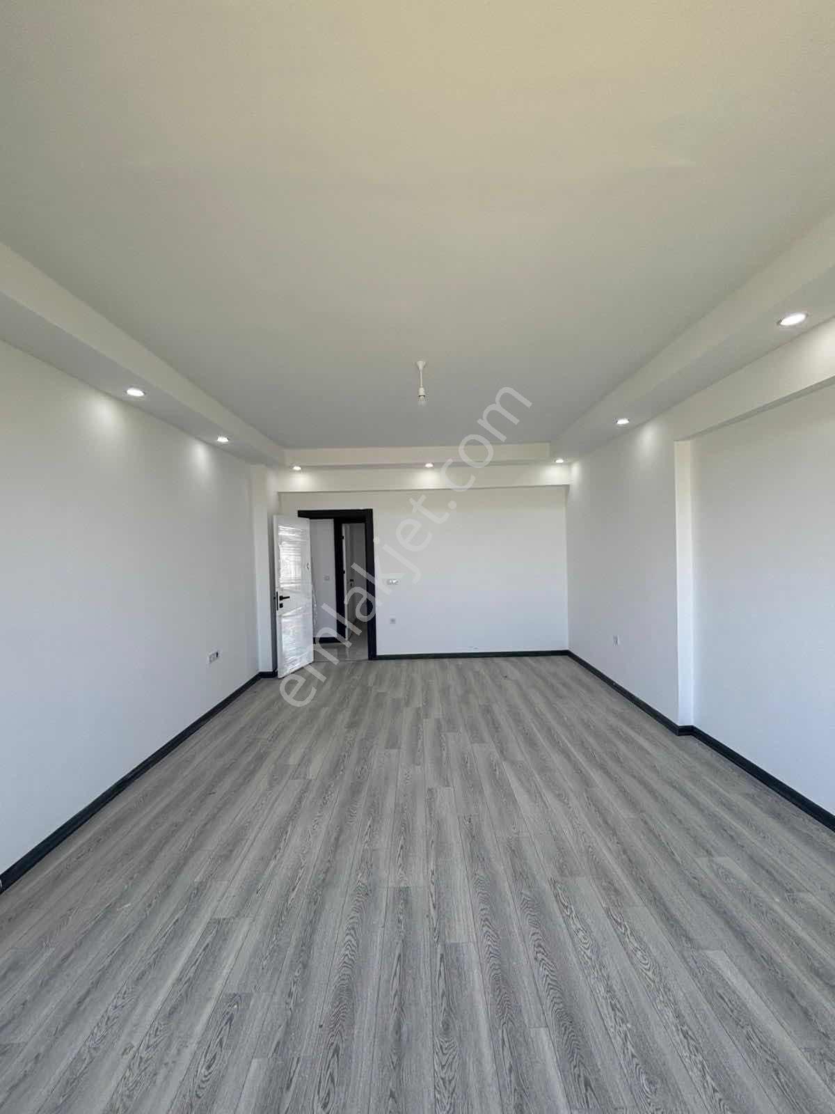 Orbey Den Çorlu Da Hürriyet Mah. 3+1 Site İçinde Kiralık Daire - Görsel 2
