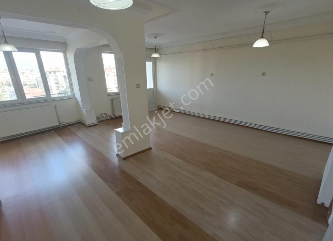 Denizli Çaybaşı Camii Karşısı 135 M2 Fırsat 2+1 Daire - Görsel 7